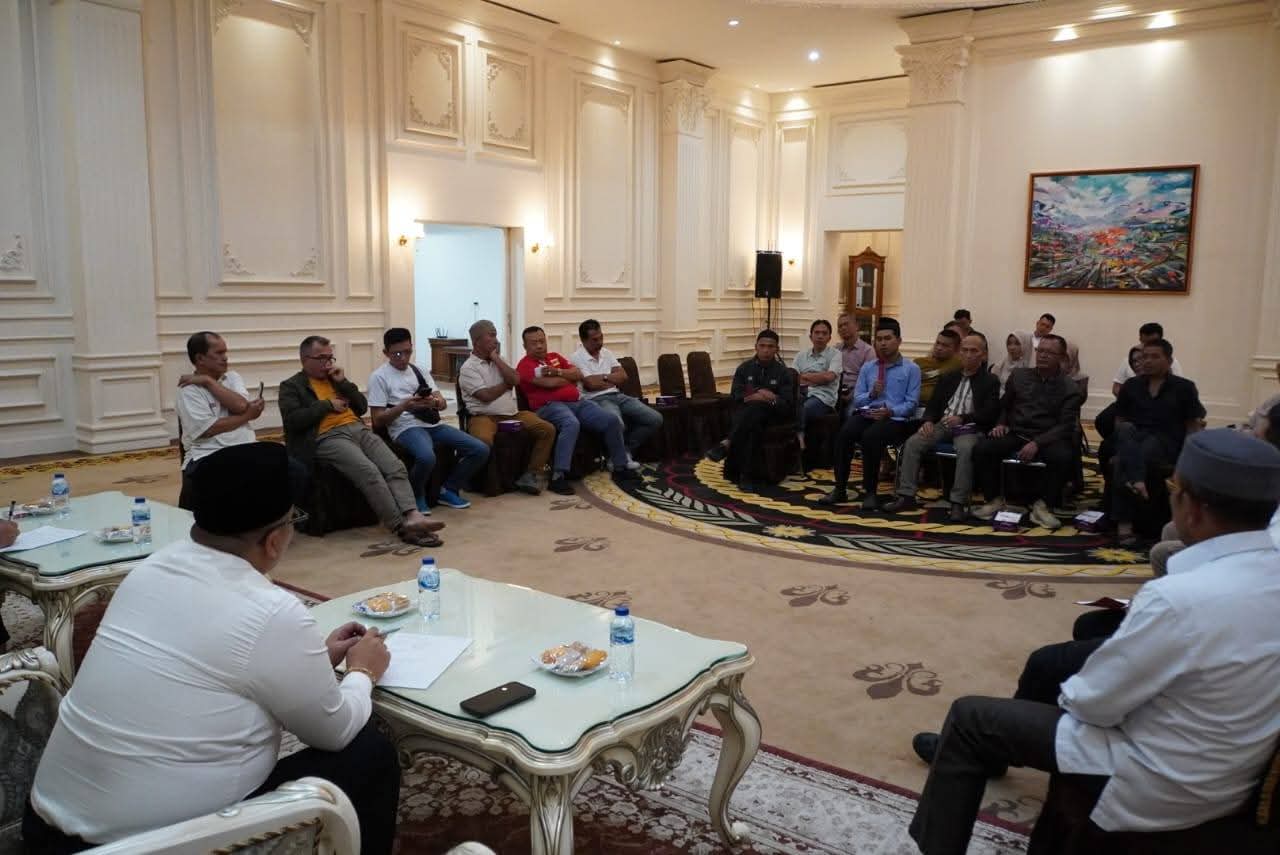 Wako Hendri Arnis saat audiensi dengan pedagang, Rabu (6/8/2025) kemaren di Rudin Wako.